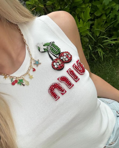 MM Cherry White Top