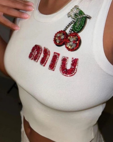 MM Cherry White Top