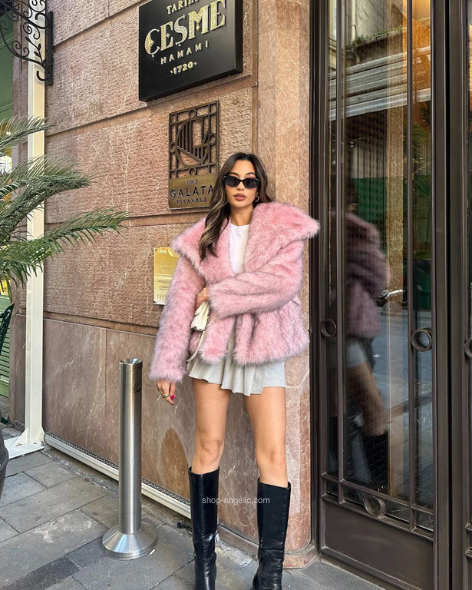 La Diva Ash Pink Fur Coat