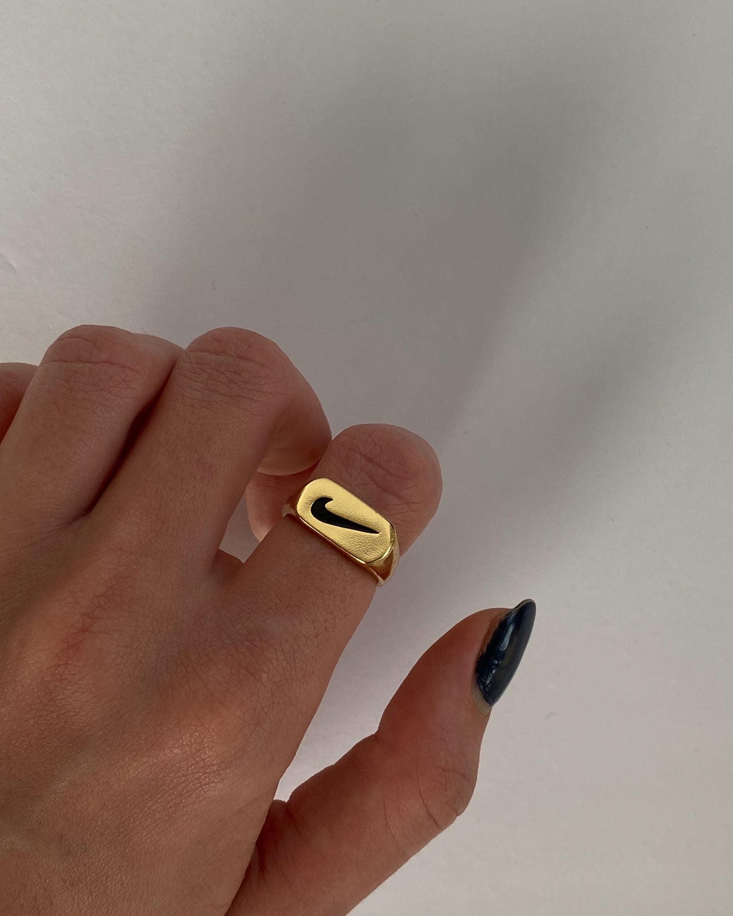 Sport swooshy Vintage Ring