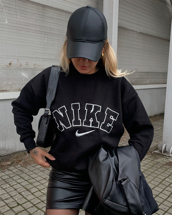 Swooshy Vintage Midnight Sweatshirt