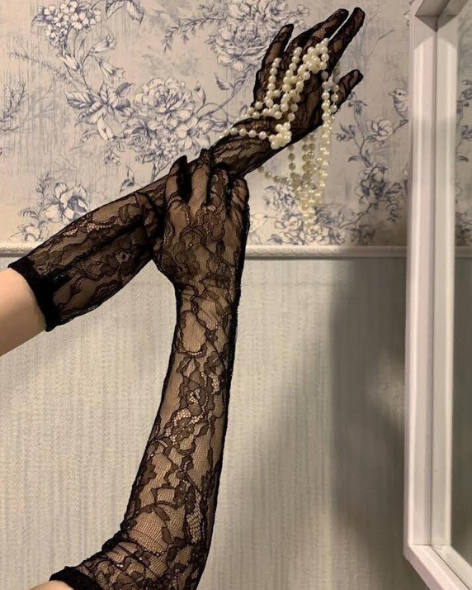 Floral Lace Gloves