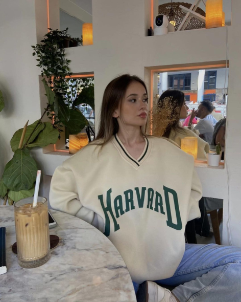 Harvard Oversized Sweater
