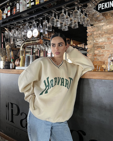 Harvard Oversized Sweater